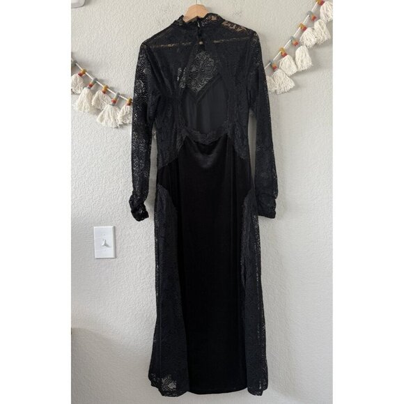 Anthropologie Black Mock Neck Lace Velvet Slip Midi Dress Witchy Whimsygoth NWT - Picture 3 of 12